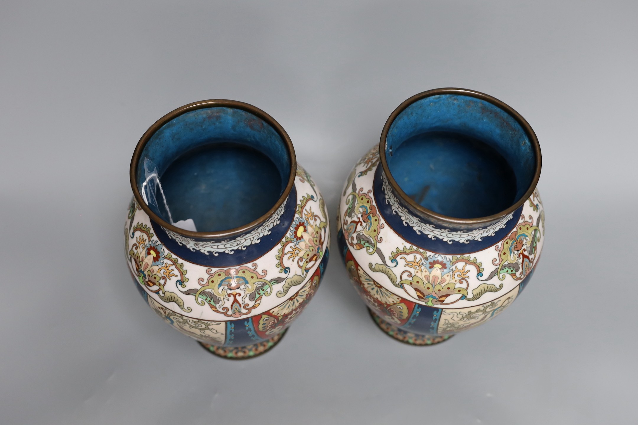 A pair of Japanese cloisonné enamel vases, probably Kyoto, early 20th century, 25cms high